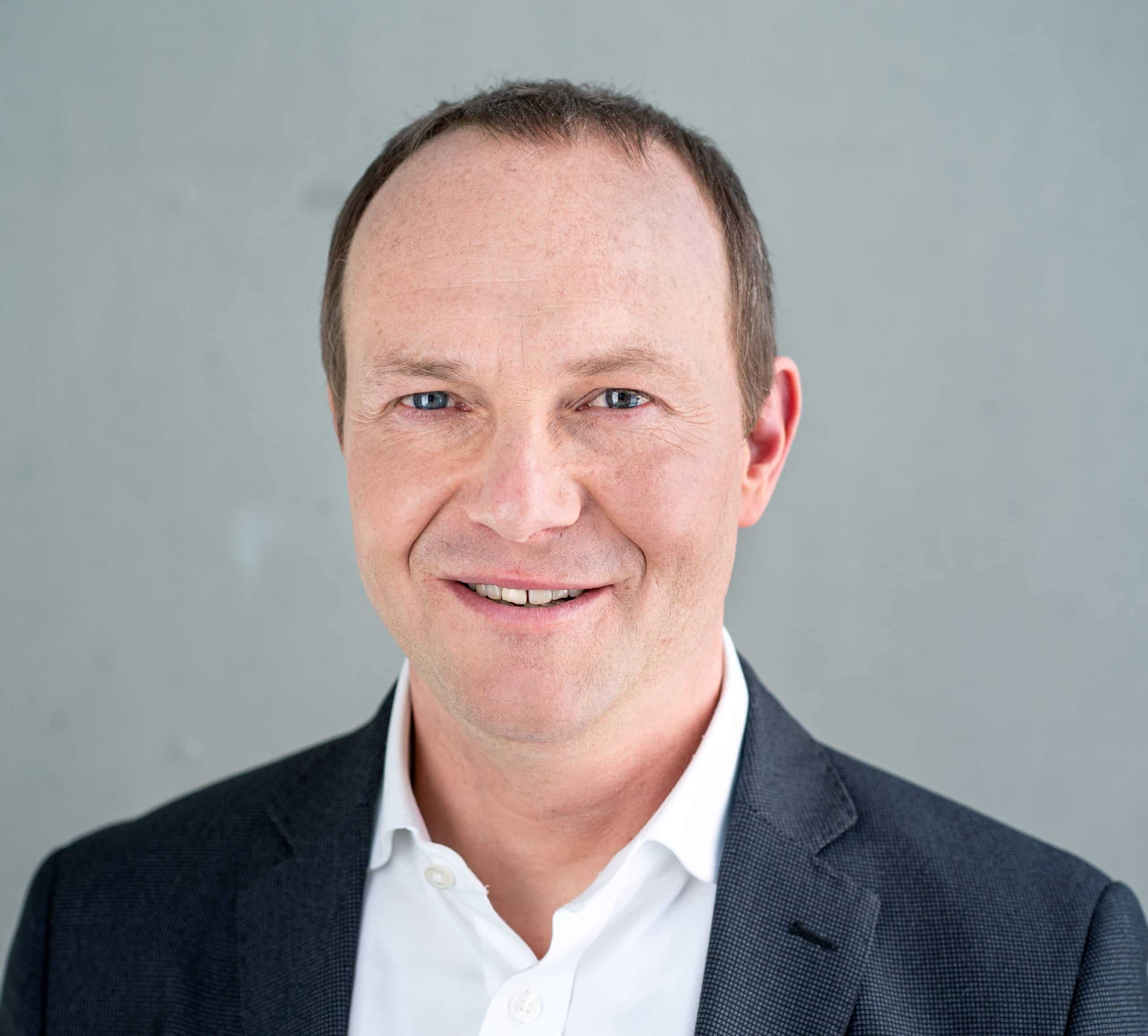 Portrait Wolfram Günther,  Sächsischer Staatsminister für Energie, Klimaschutz, Umwelt und Landwirtschaft